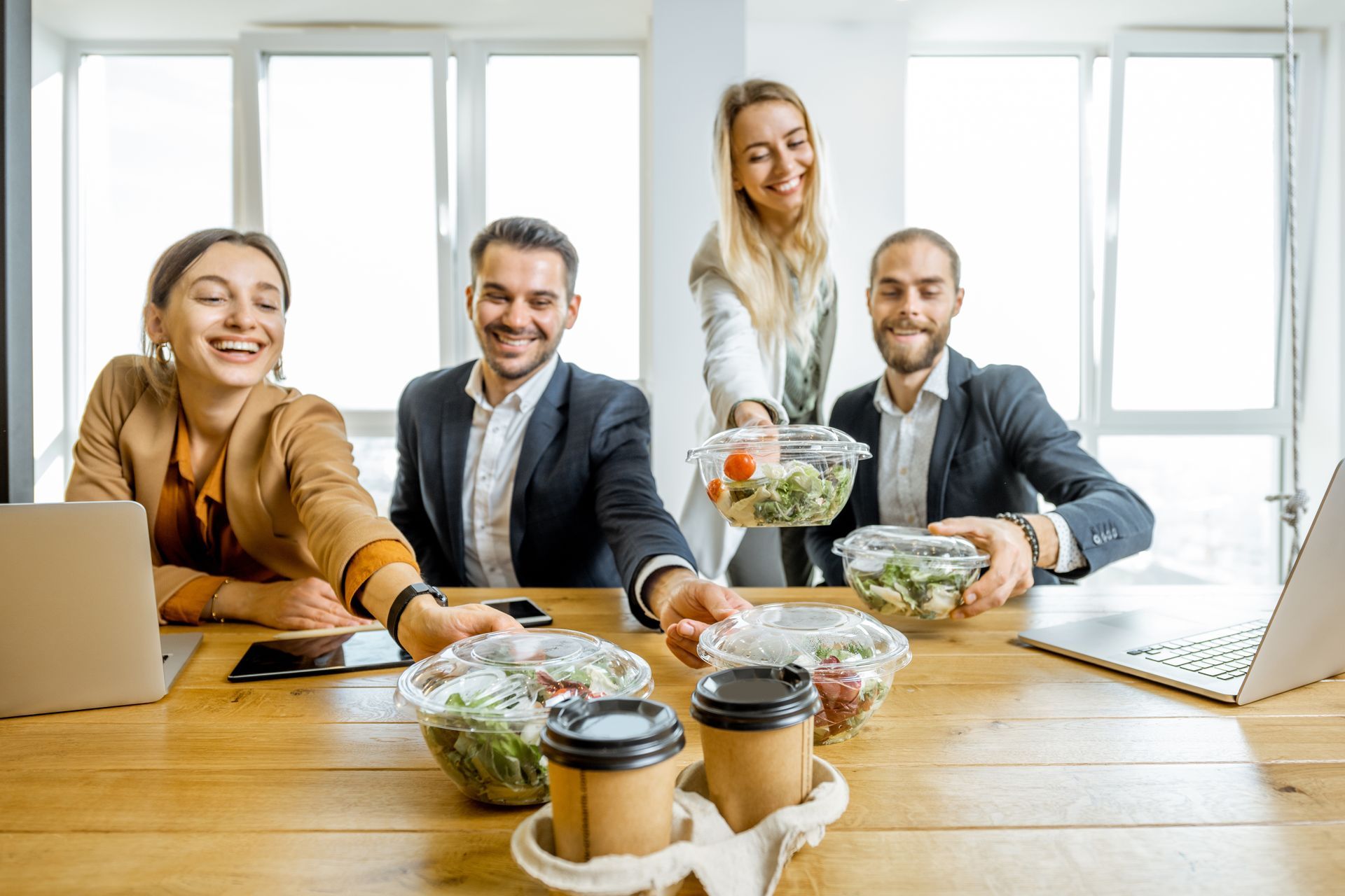 https://www.weightwellnessonline.com/blogd91d757a#Articles