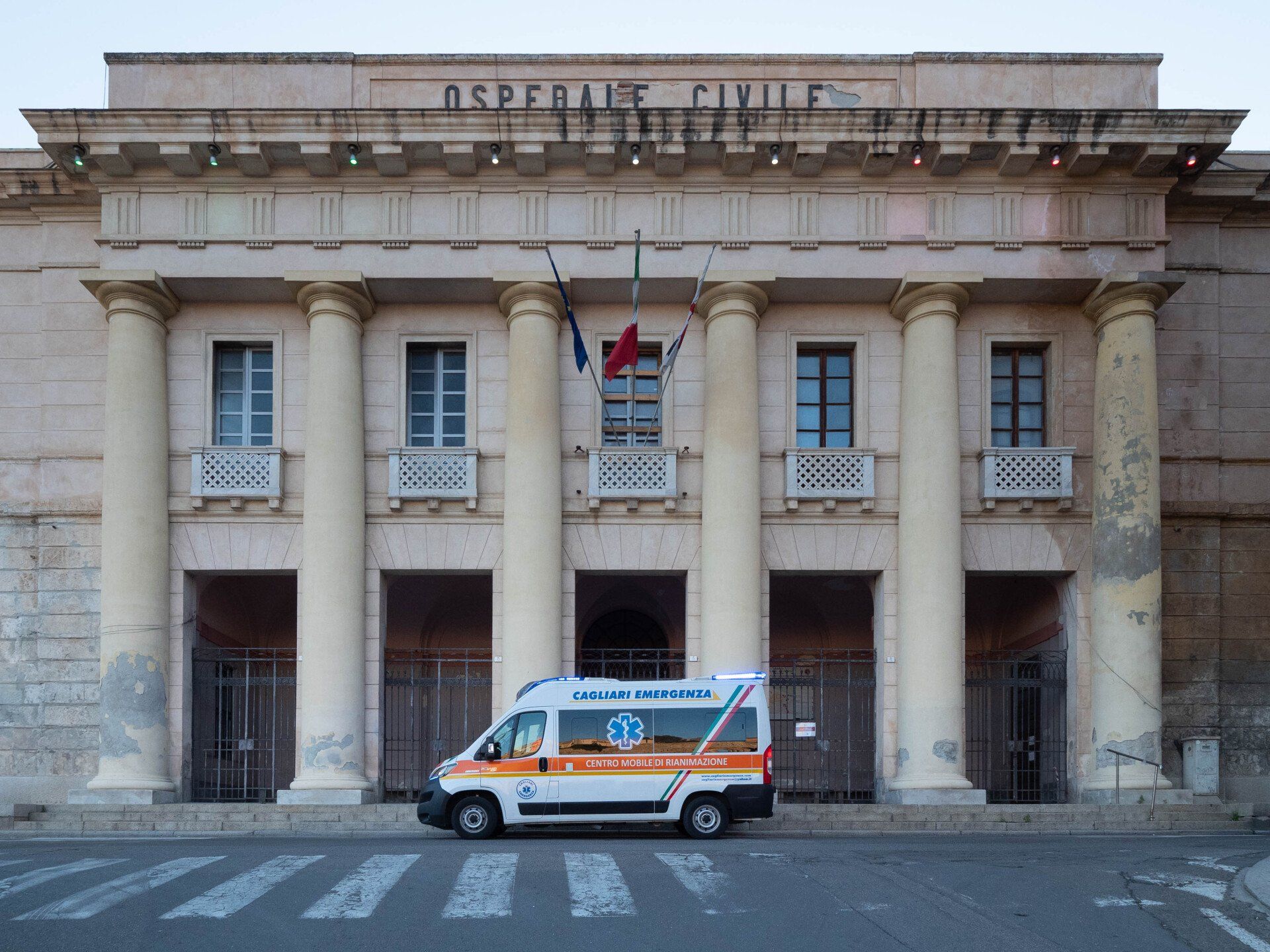 fronte dell'ambulanza