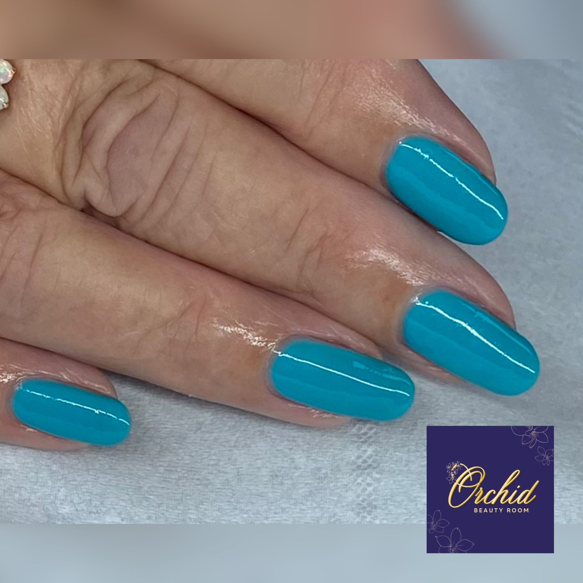 Gel Overlays, Bio Sculpture, Manicure