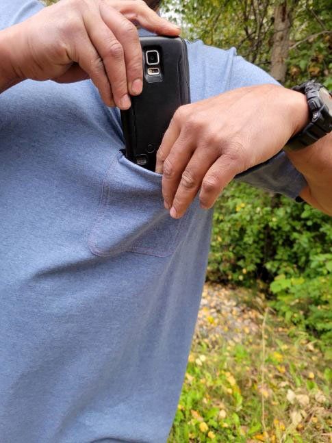 Cellephony - T-Shirts with secure pockets