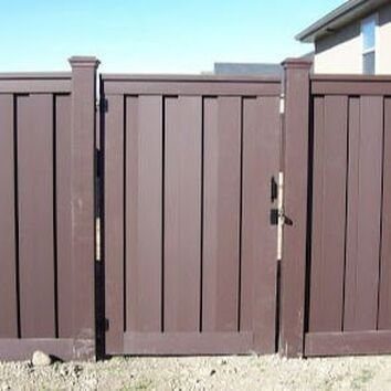Composite side gate in Cardiff
