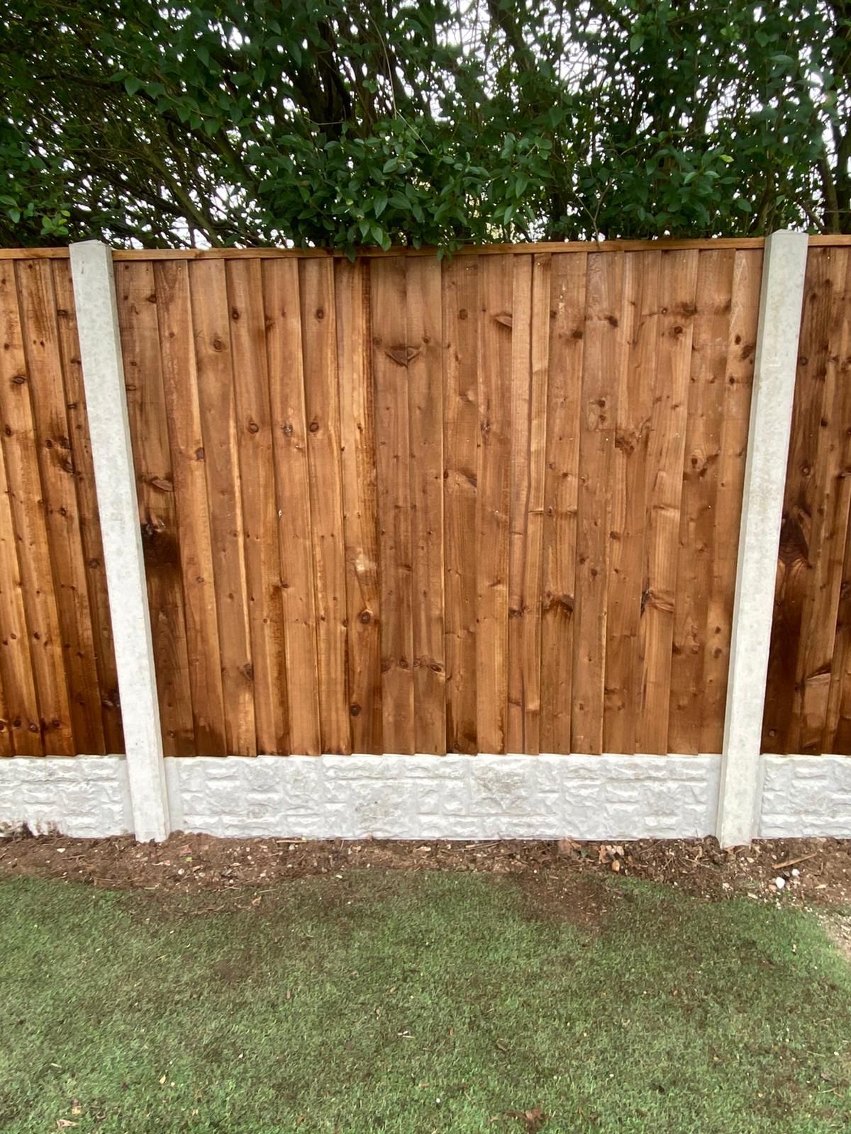 J&Z Fencing installed wooden garden fence