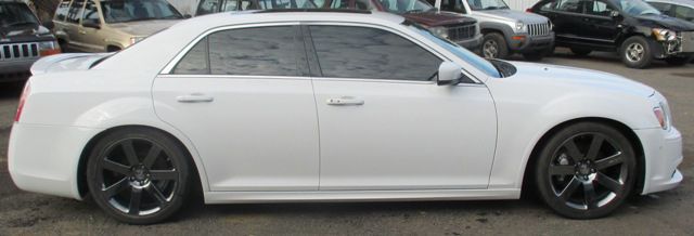 VB7034 2012 Chrysler — Urangan, QLD — Jeeepart Recyclers