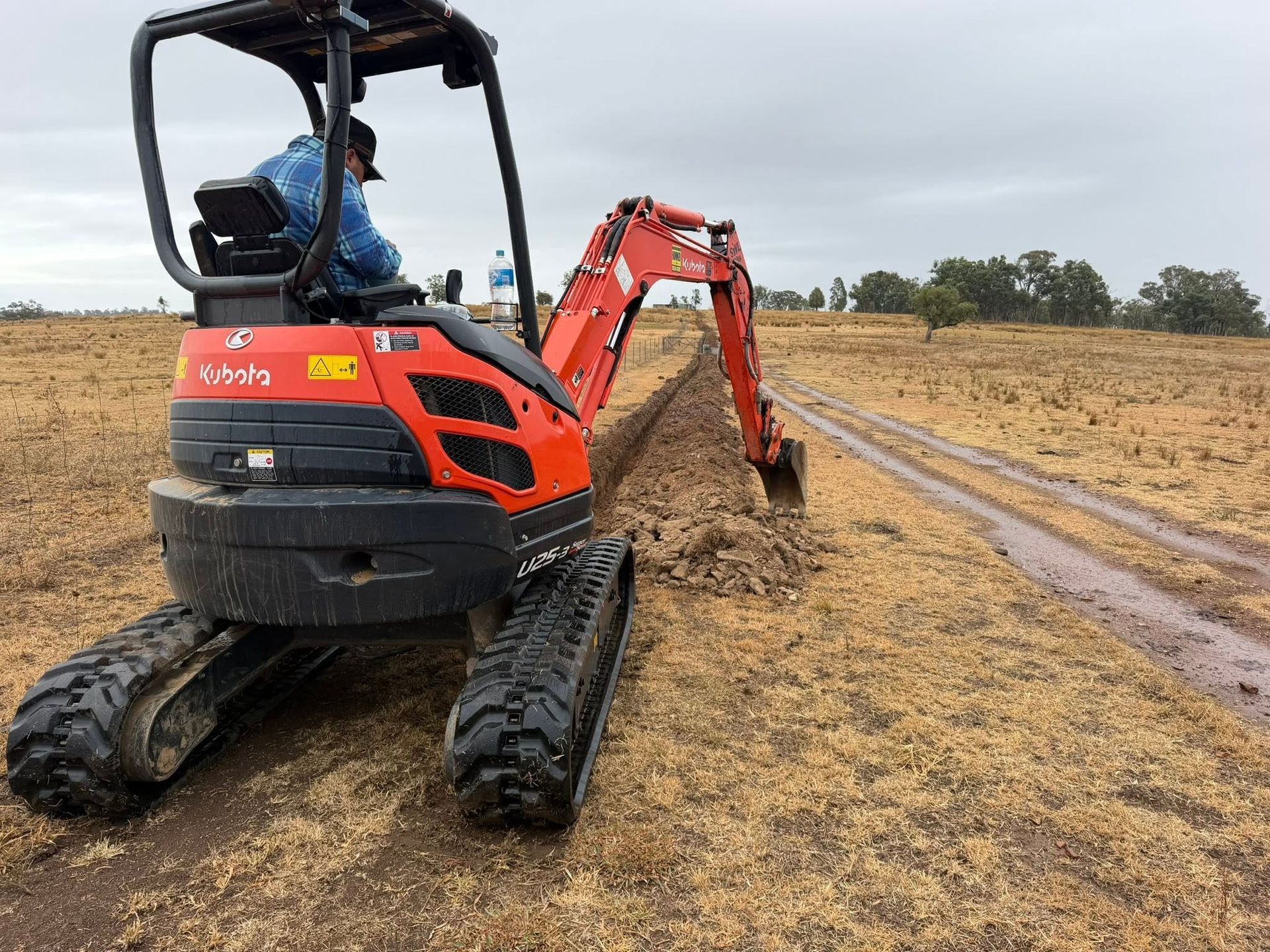Wet hire earthmoving