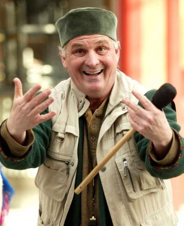 Arthur Hull's Village Music Circles™