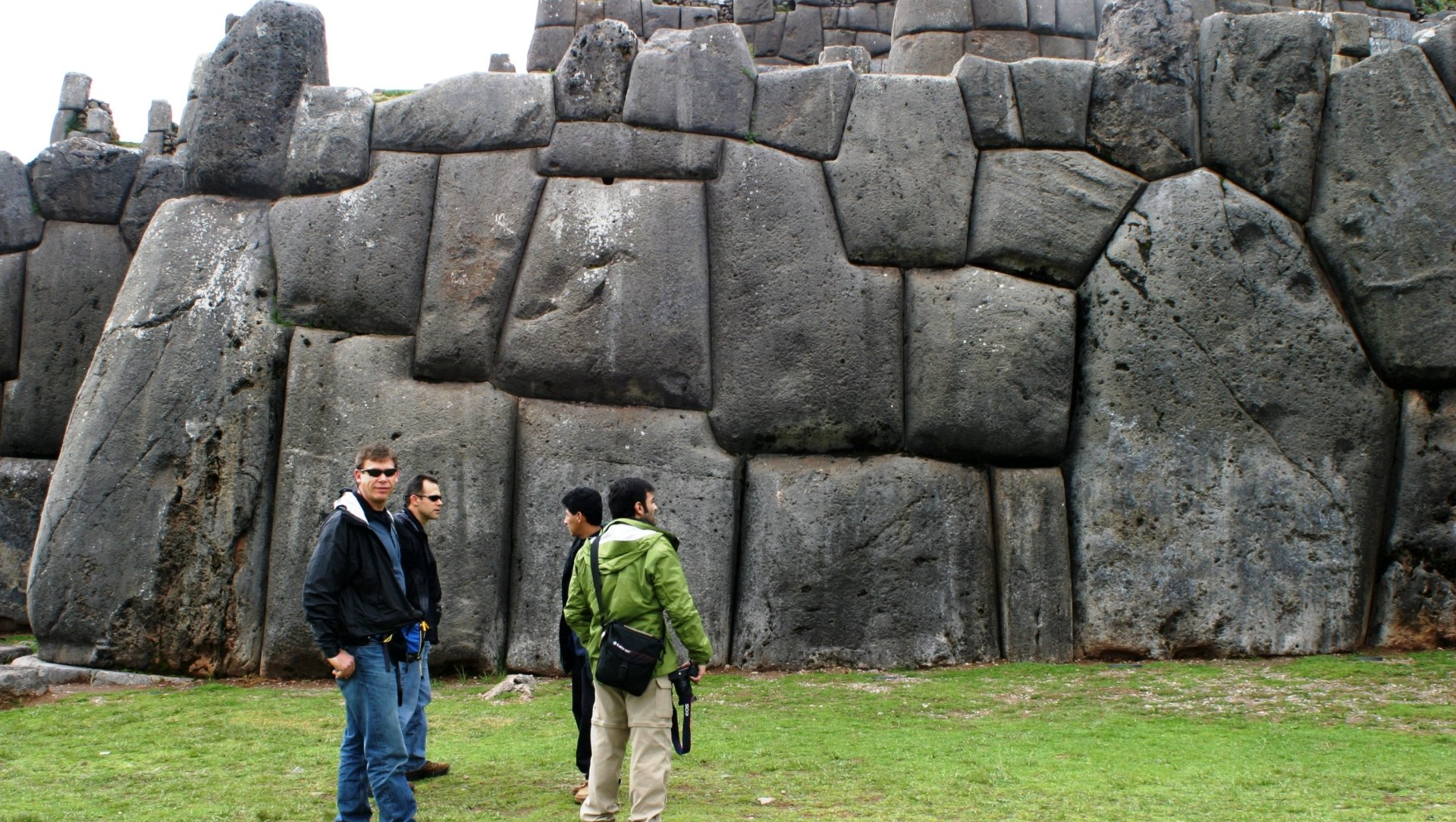 Karl & Family in Sacsayhuaman Karl & Family in Sacsayhuaman
