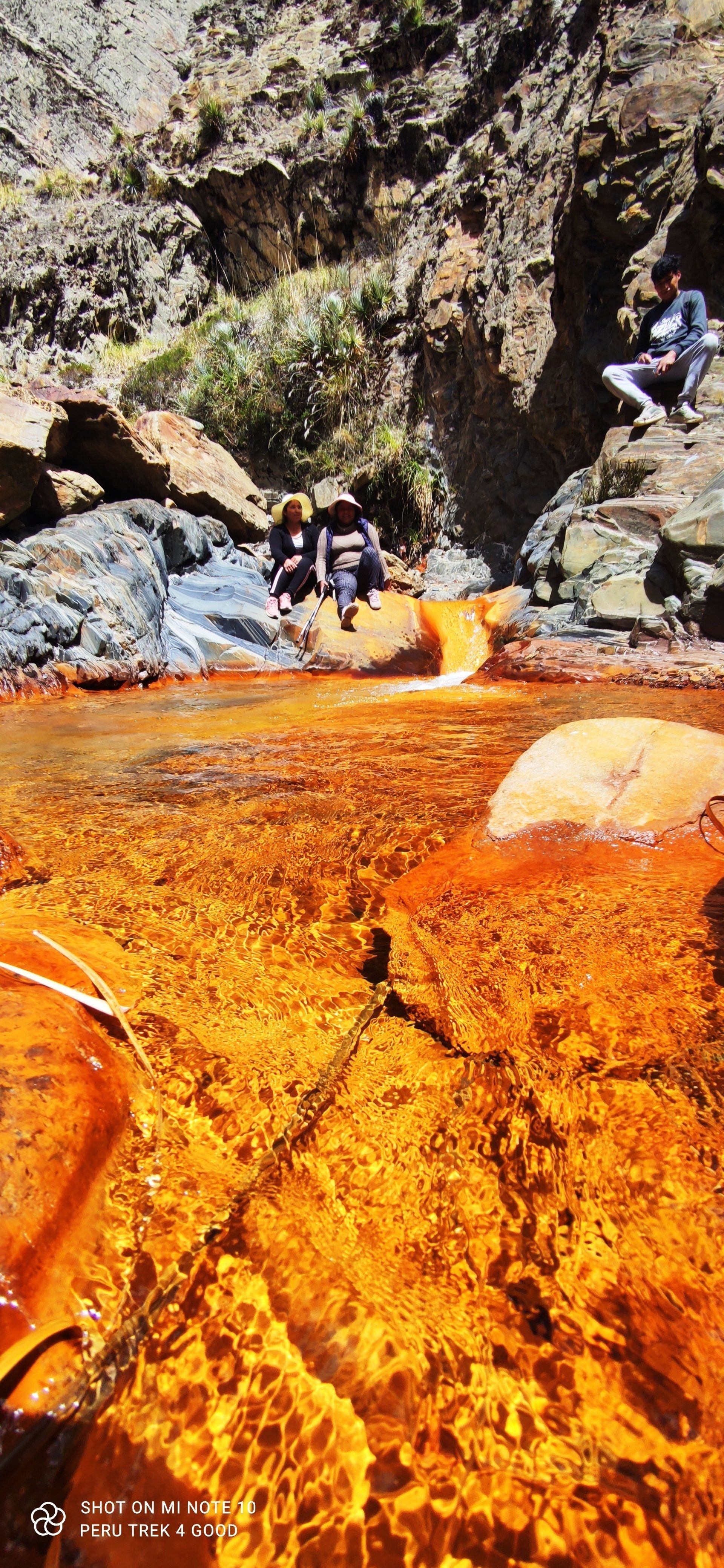 Golden Pools & Waterfalls Golden Pools & Waterfalls