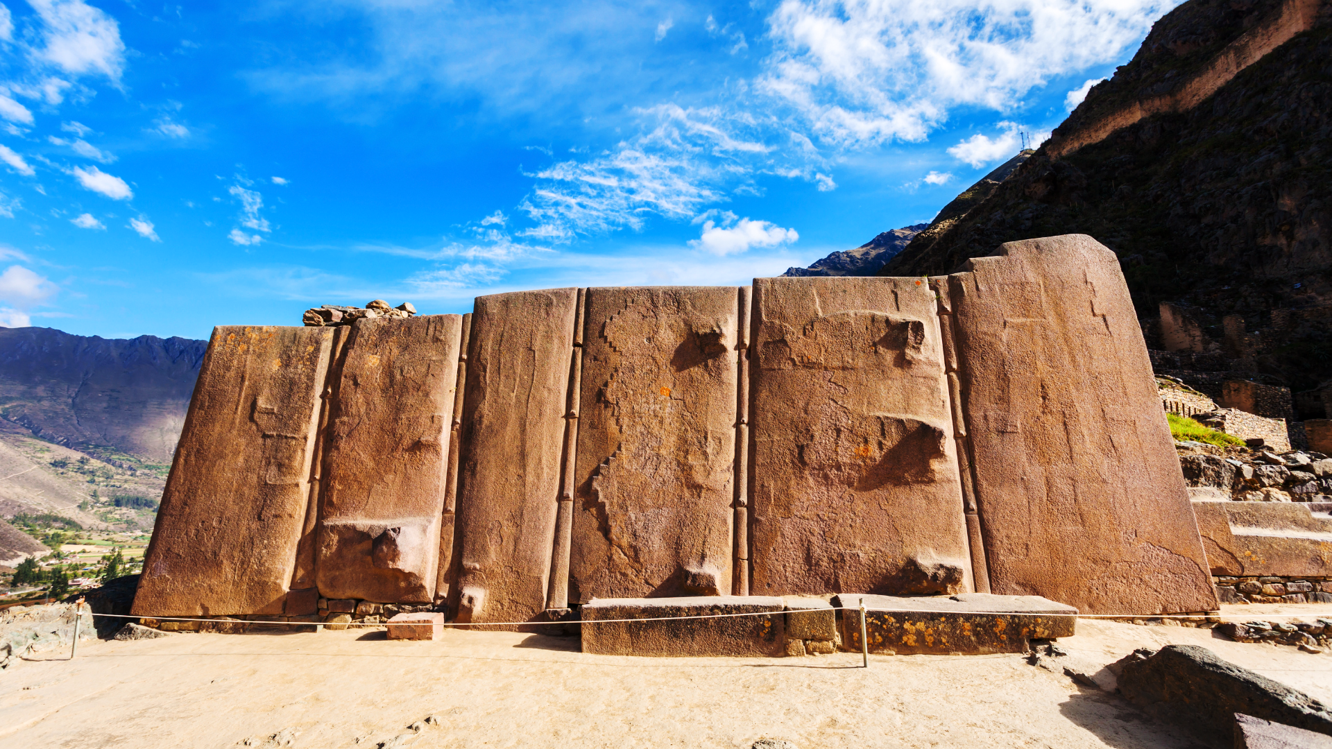 Ollantaytambo: The Best Tourist Village Ollantaytambo: The Best Tourist Village