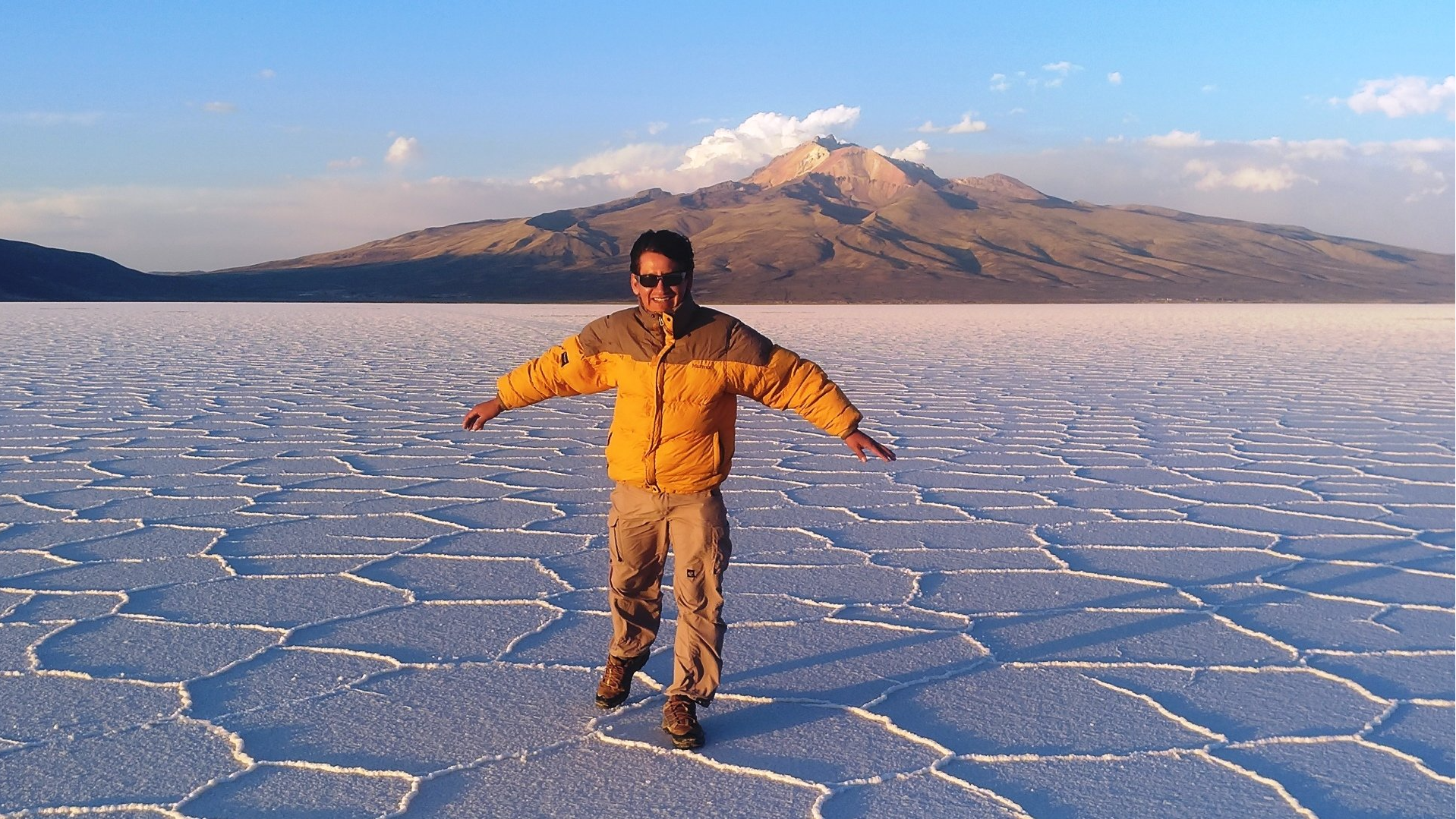 Sun, Moon Islands & Salt Flats: 4 Days Sun, Moon Islands & Salt Flats: 4 Days