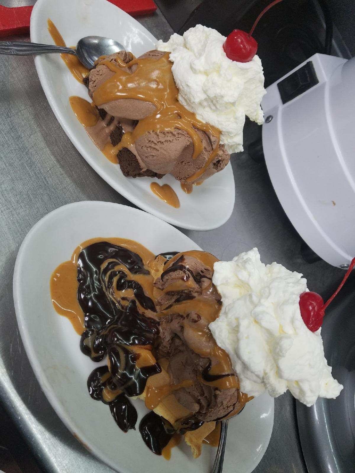 Gallery Krisch's Restaurant & Ice Cream Parlour of Massapequa, NY