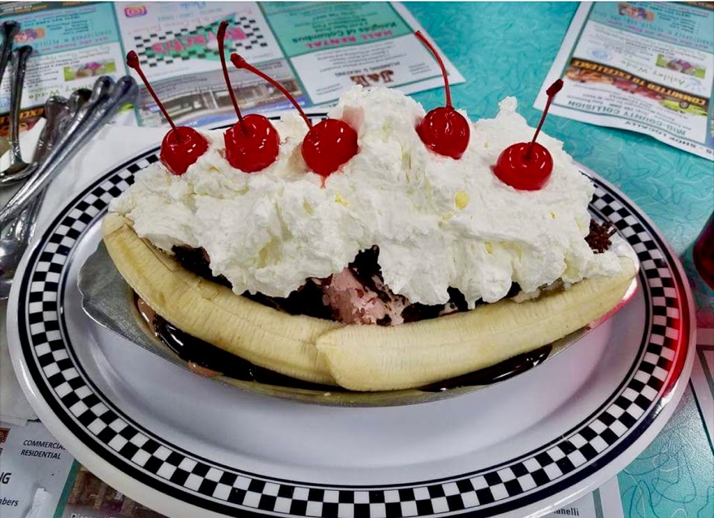 Gallery Krisch's Restaurant & Ice Cream Parlour of Massapequa, NY