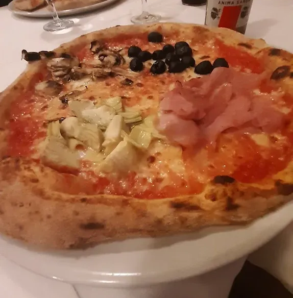 Una pizza