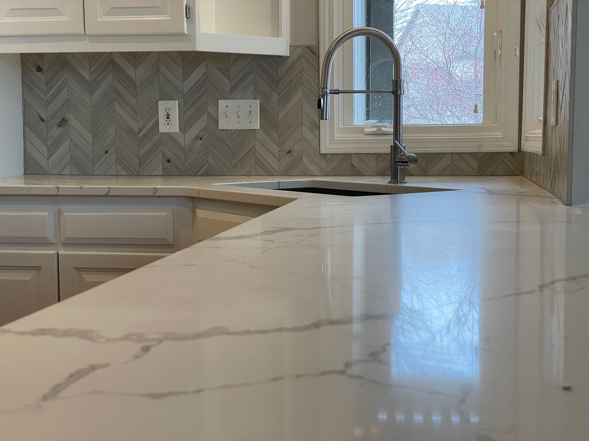 Quartz, Granite, Kitchen Remodel & Countertops, Backsplash Tile For