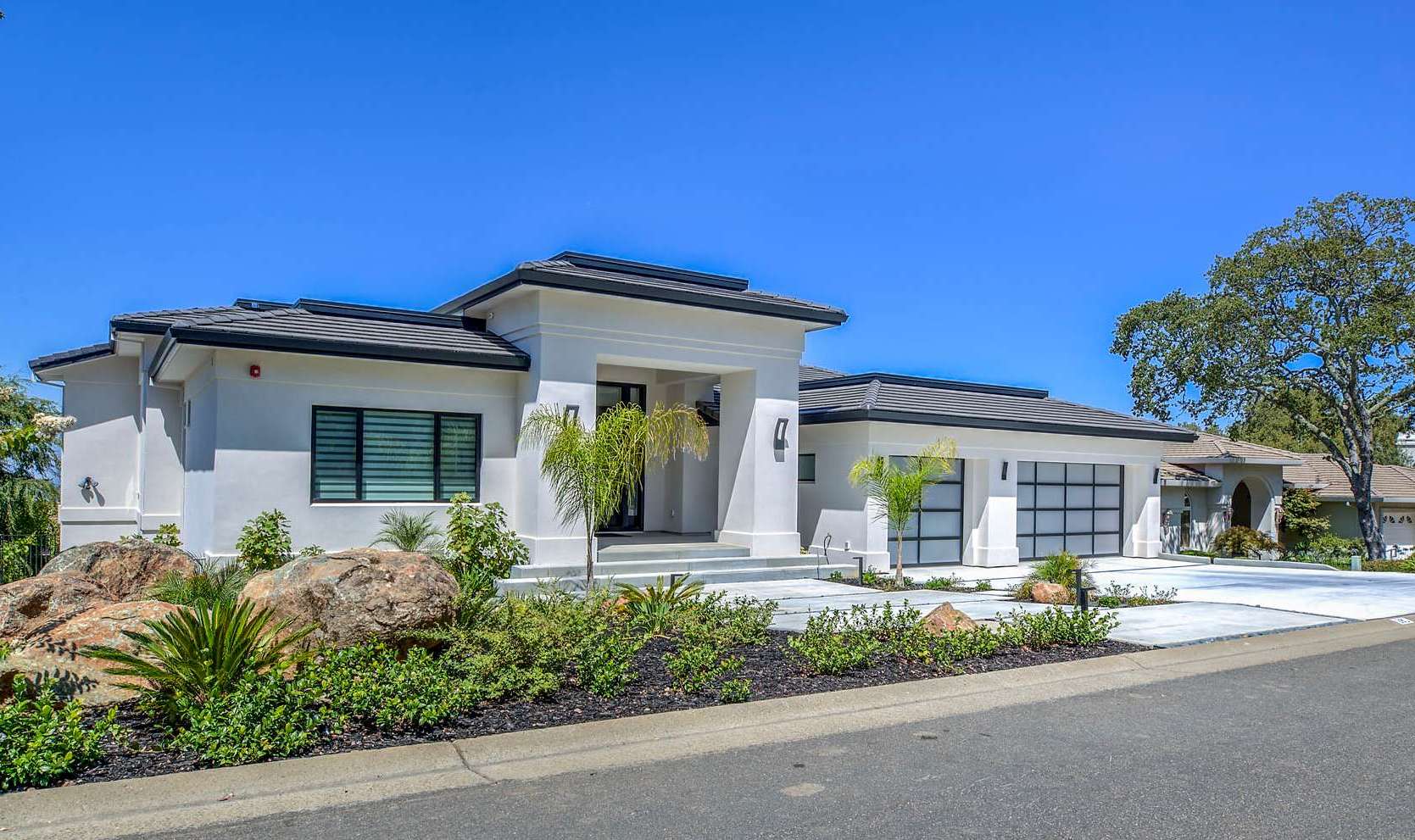 CONTEMPORARY IN EL DORADO HILLS RIDGEVIEW VILLAGE