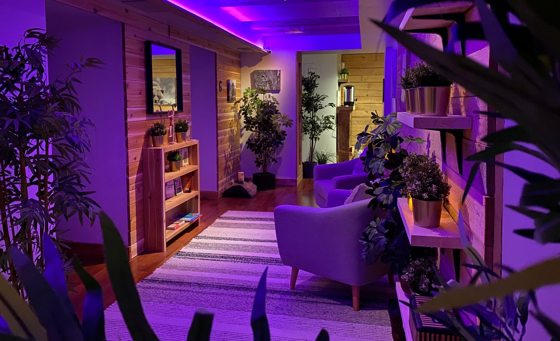 Vue du salon de détente du Spa Centrale Parc, un espace calme aménagé pour favoriser la relaxation avant ou après un soin.