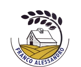 Logo con una casa colonica, campi gialli e la scritta “Franco Alessandro” in un cerchio curvo