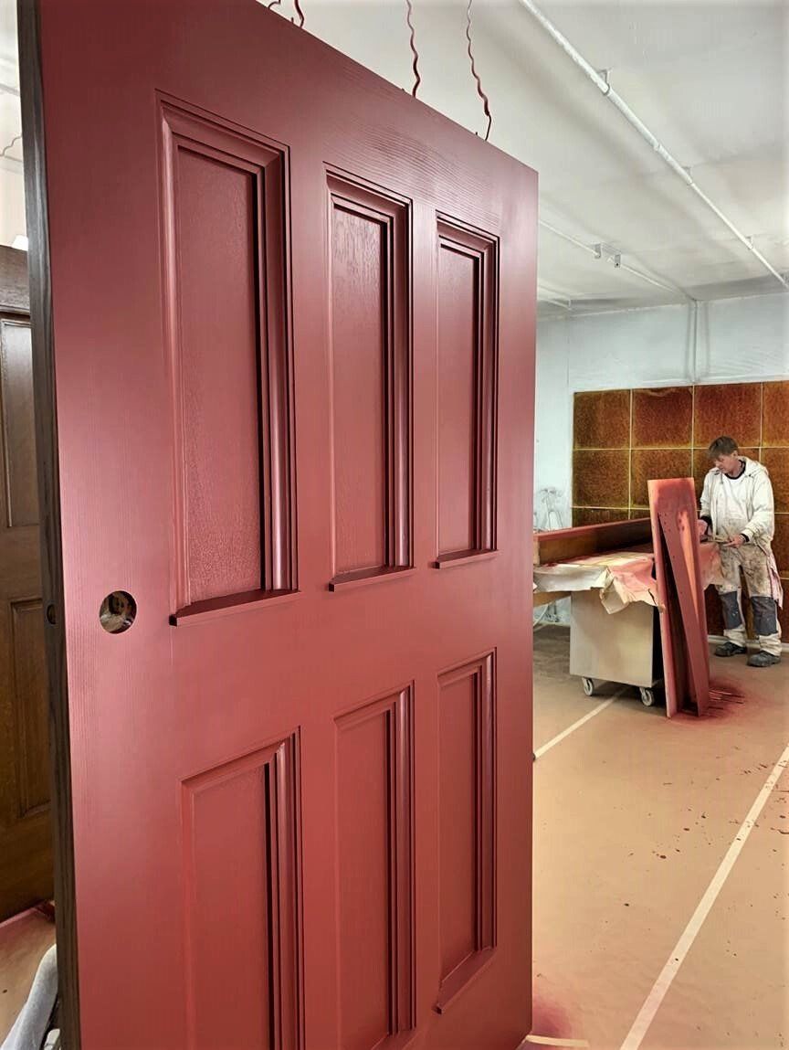 Arciform’s new doors have triple-laminated stiles for strength, quartersawn oak on the interior and painted Douglas Fir on the exterior.