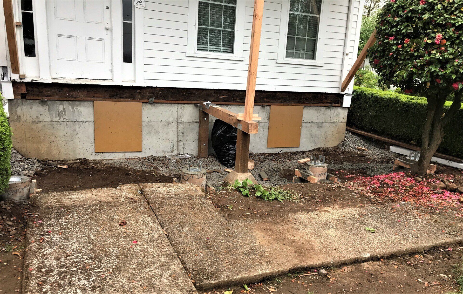 The house was lifted for ARCIFORM to rebuild the foundation.