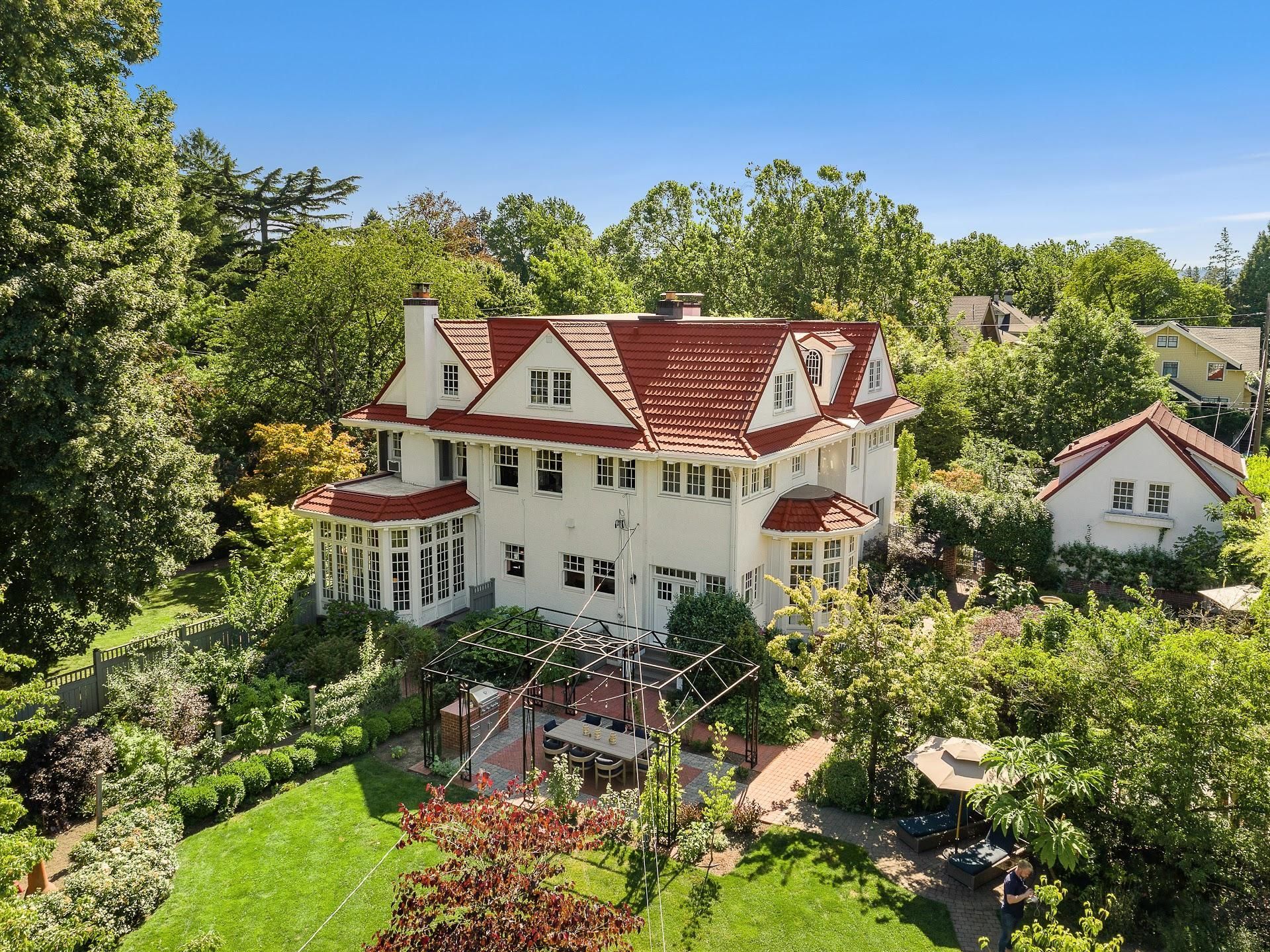 1916 Irvington Colonial Revival exterior garden front from above 