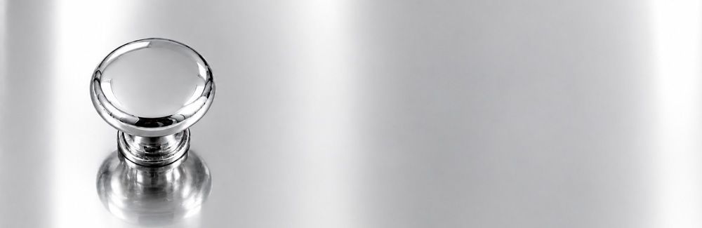 Bright polished chrome finish swatch