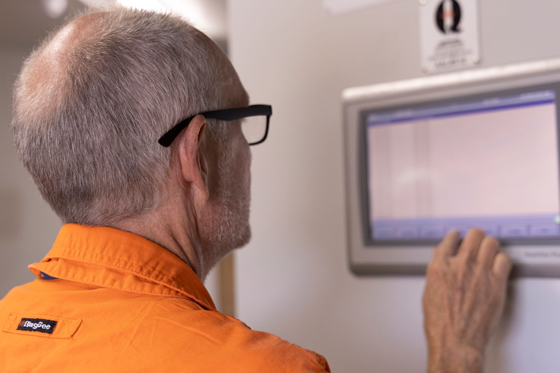 AGL Control and Monitoring - Australian Airport Lighting