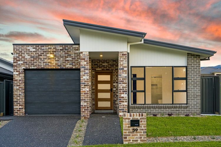 a brick house at Bushranger Parade, Calderwood