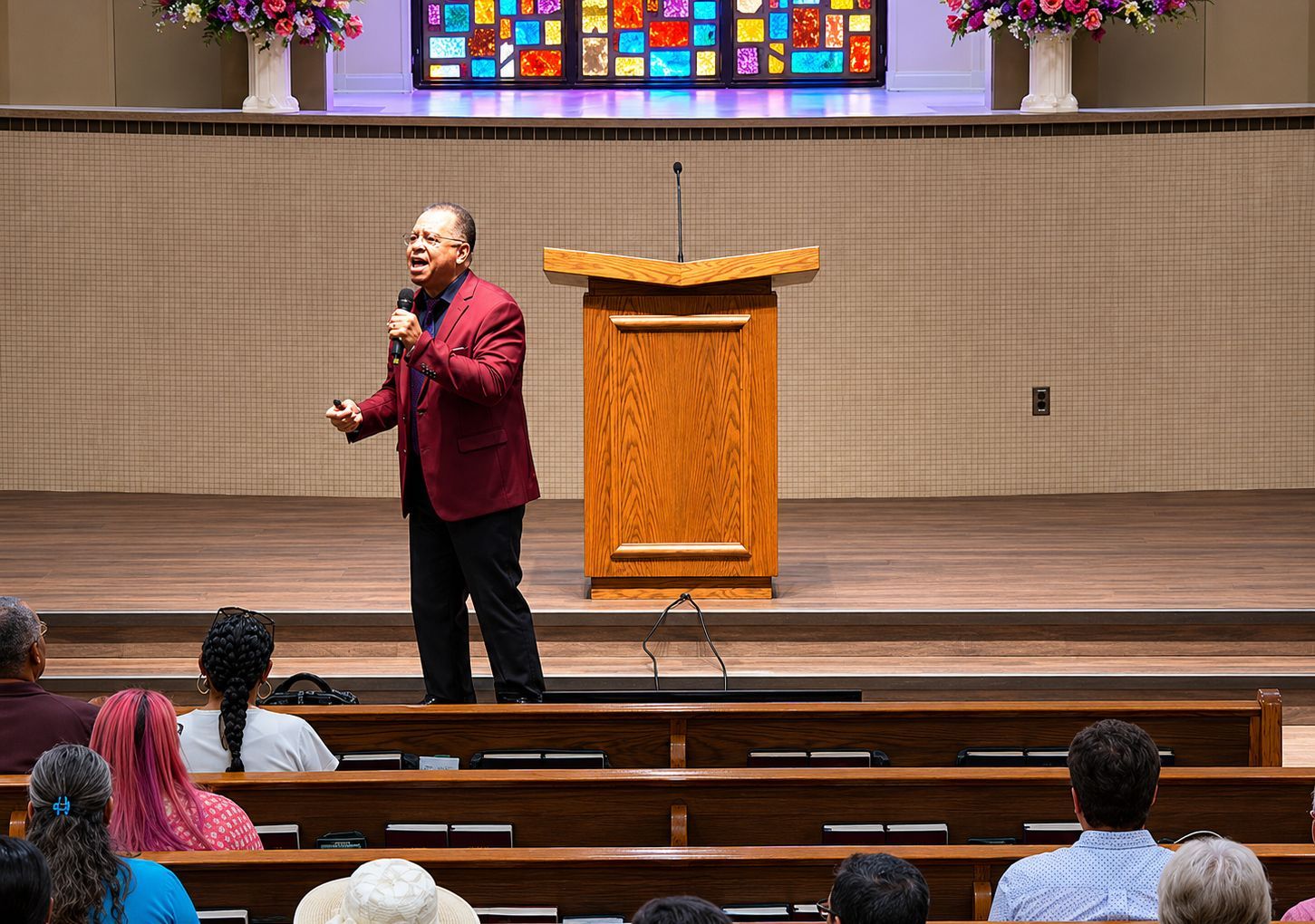 Spanish and English Worship with Mike B. leading singing