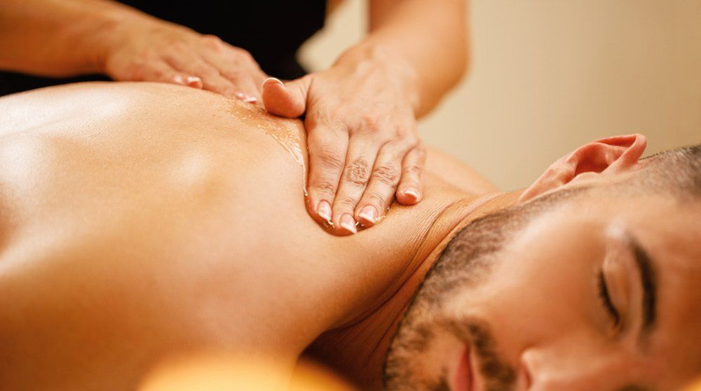 Deep tissue massage benefits