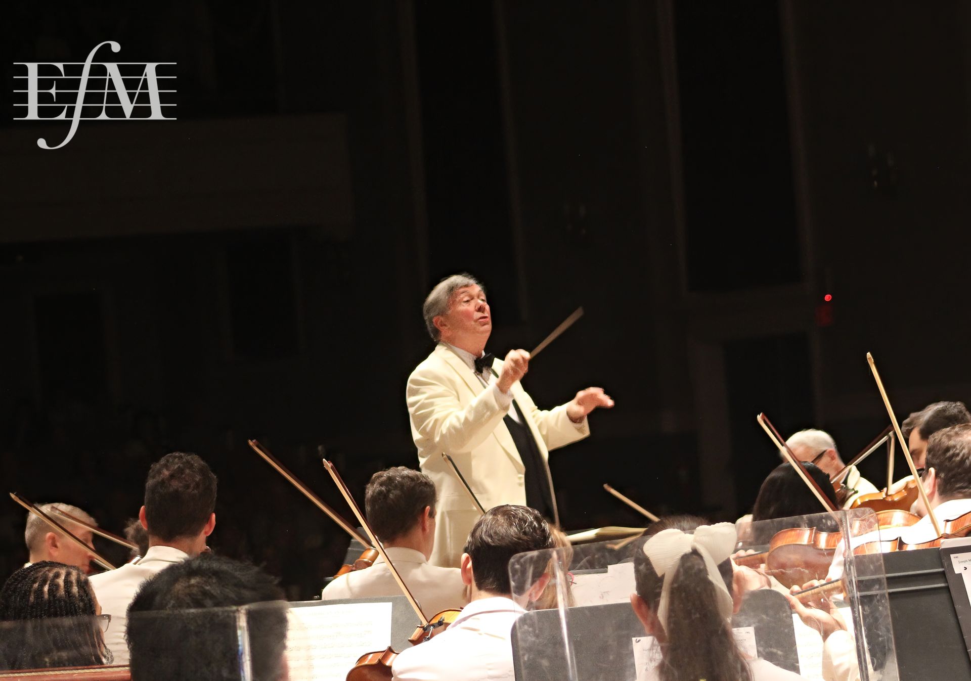 Gerard Schwarz conducting the Eastern Festival Orchestra