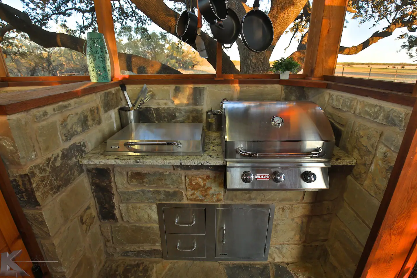 grill at the ryder's treehouse airbnb in Baird TX