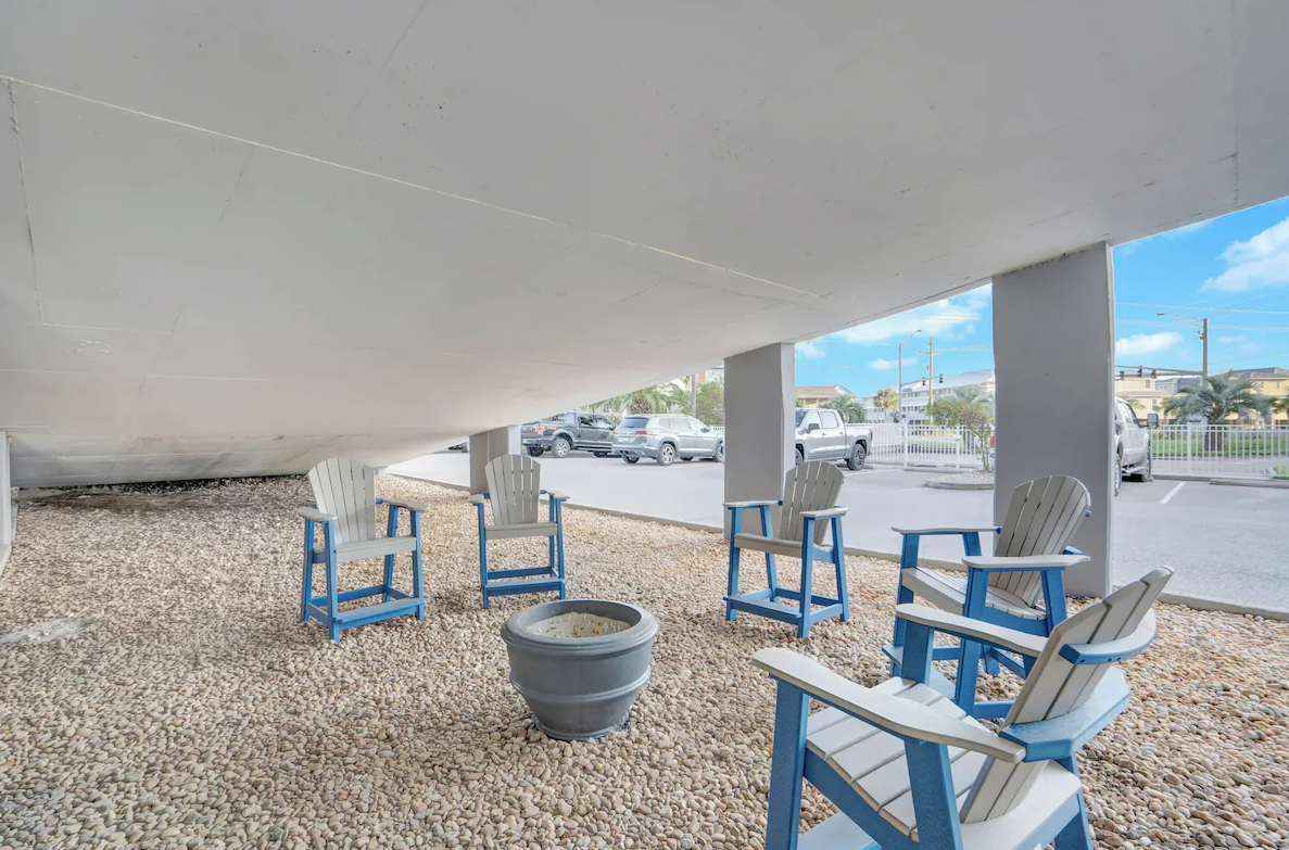 Patio with chairs