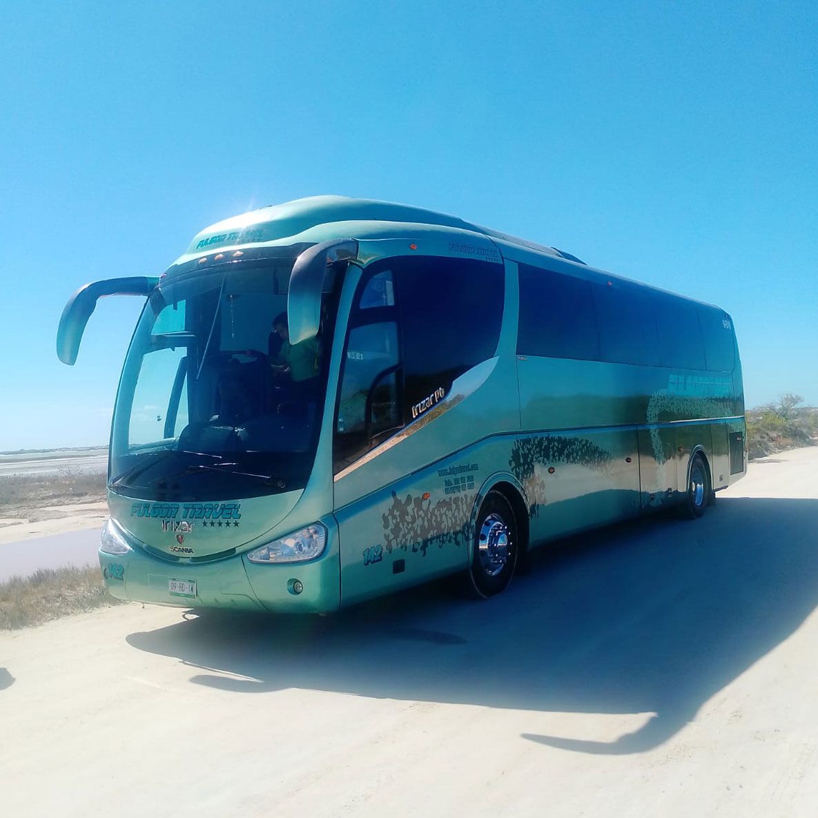 TRANSPORTE TURÍSTICO FULGOR TRAVEL