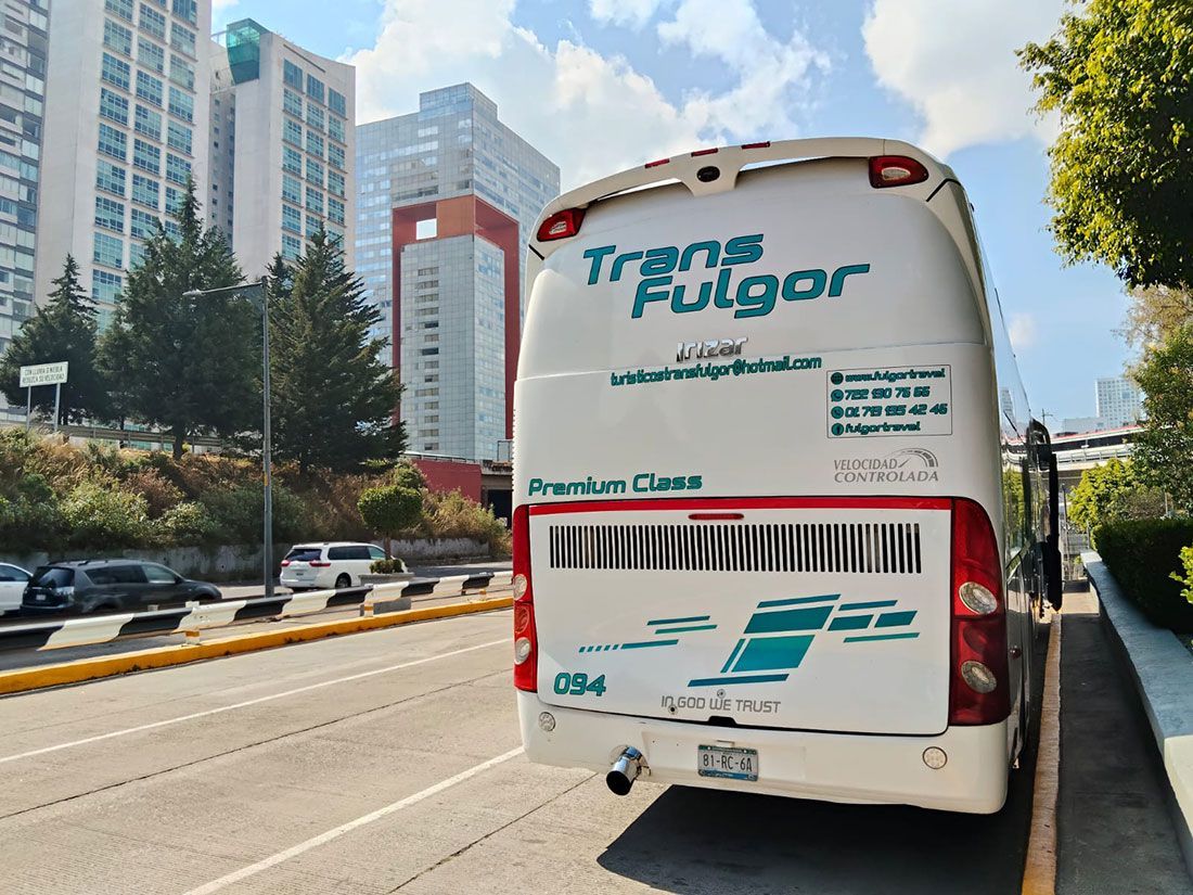 TRANSPORTE TURÍSTICO FULGOR TRAVEL
