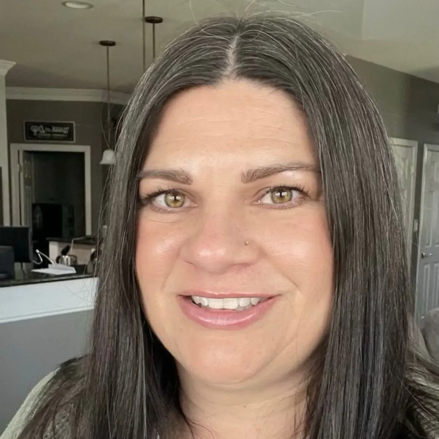Megan Hushower Headshot