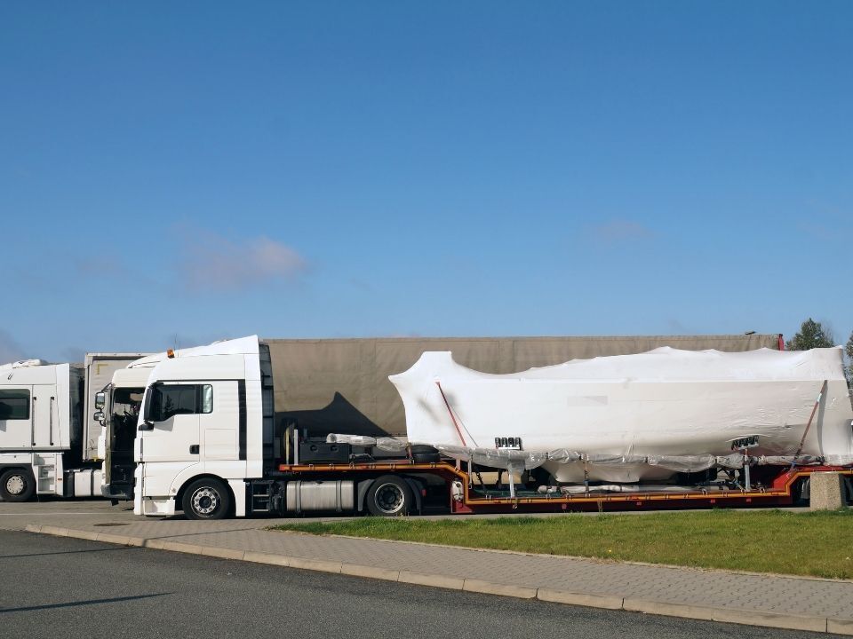 How To Prepare Your Boat for Transport