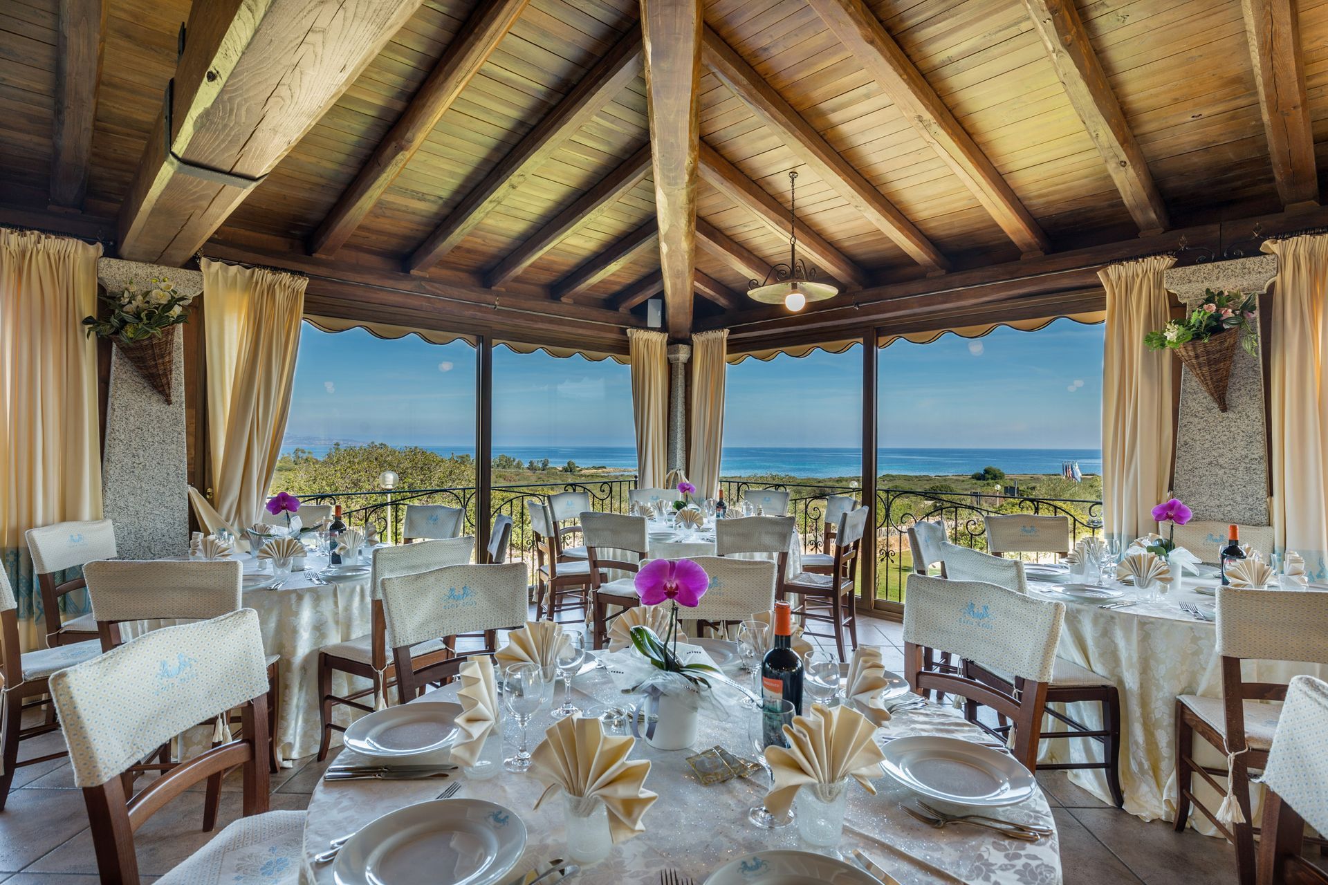 ristorante con veranda per eventi a San Teodoro
