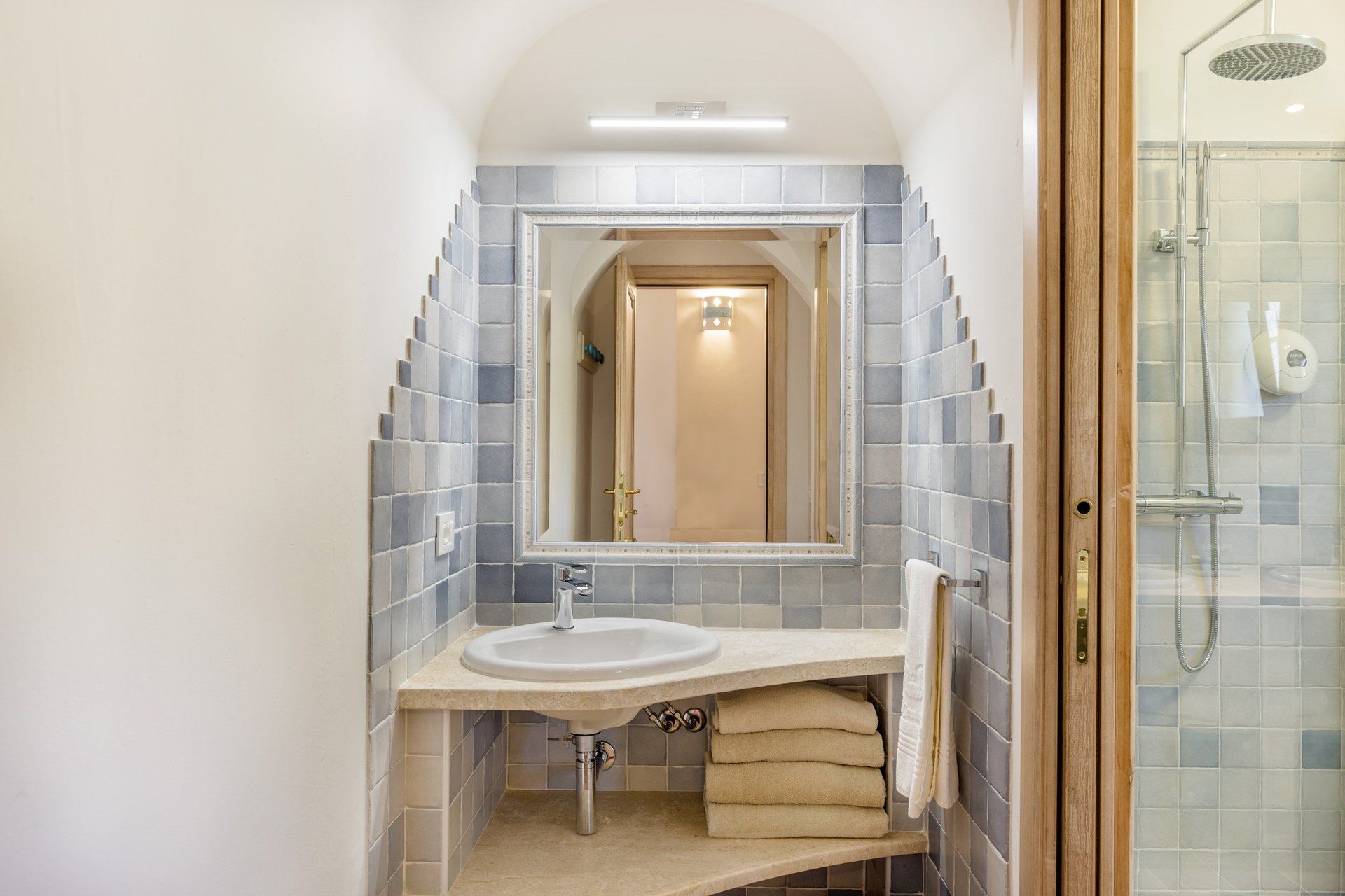 bagno in pietra