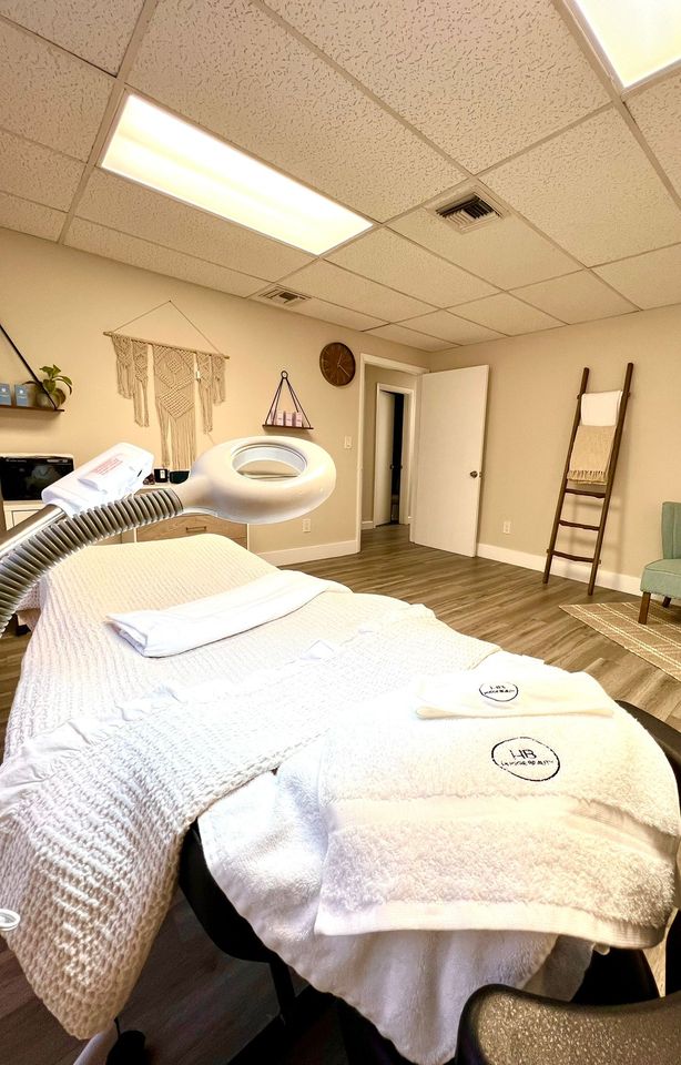 Treatment room - Huggie Beauty Treatment room - Huggie Beauty