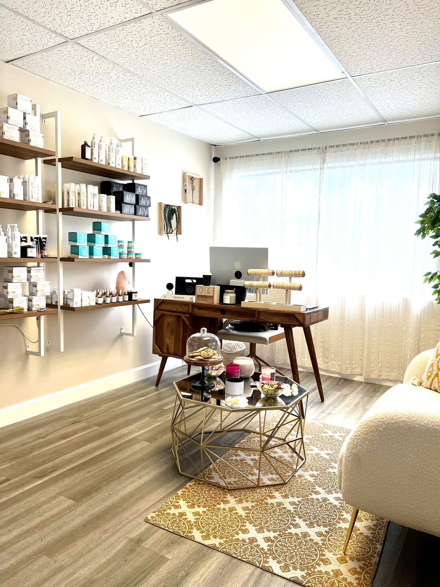 salon huggie beauty