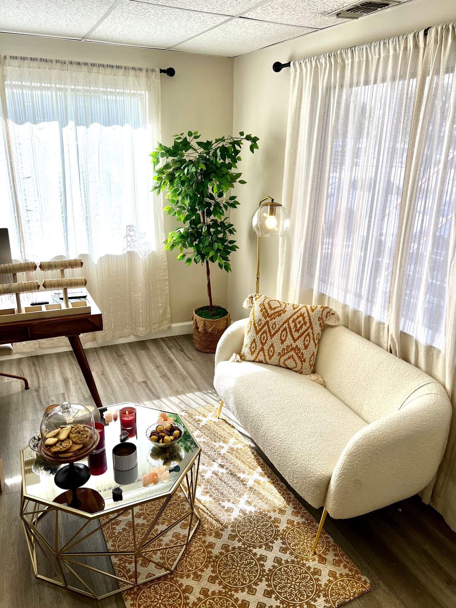 living room 