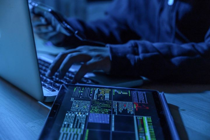Man using laptop | Shepparton, VIC | Computer Tech Support Man using laptop | Shepparton, VIC | Computer Tech Support