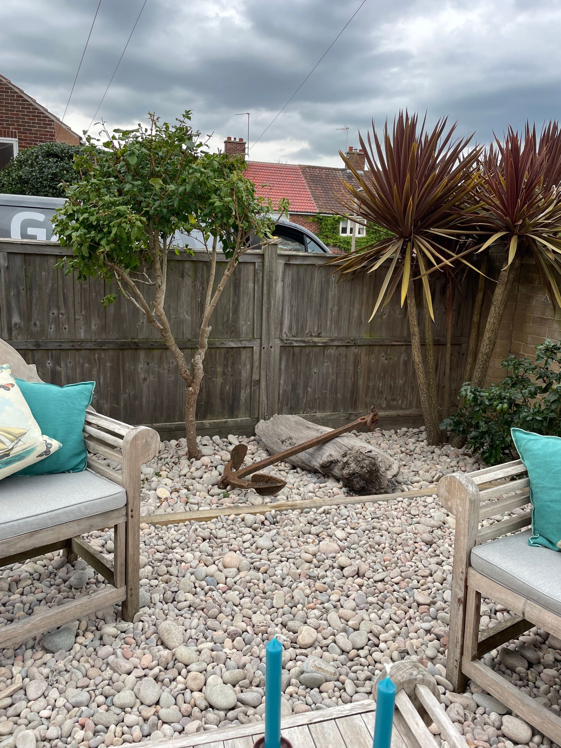 Suffolk Beach Garden | Stone Beach | Gardr
