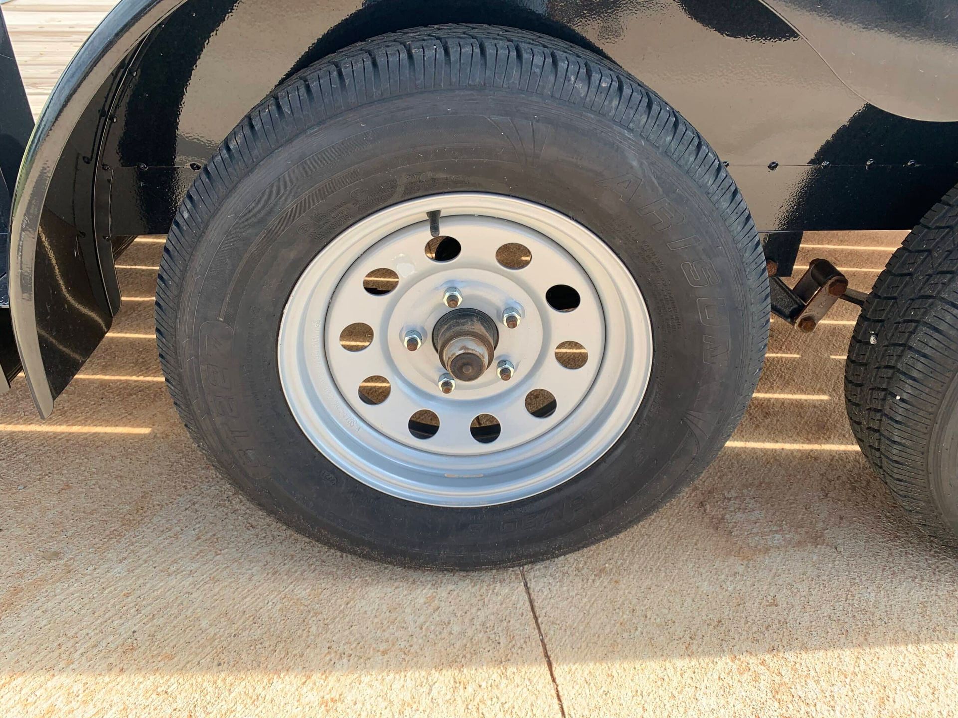 trailer wheel and tire