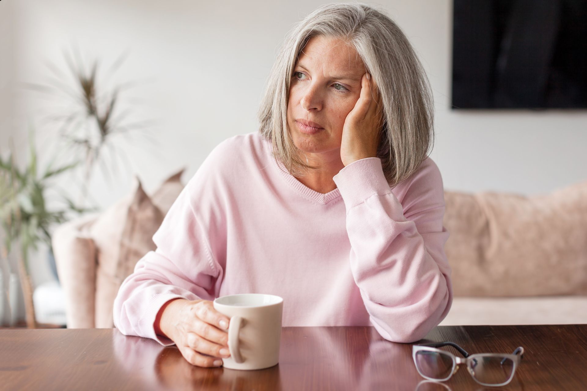 Nutrient deficiencies can overlap with hormone changes