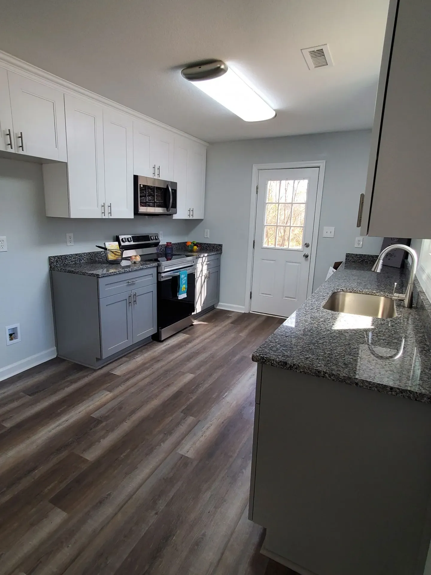 small kitchen renovation