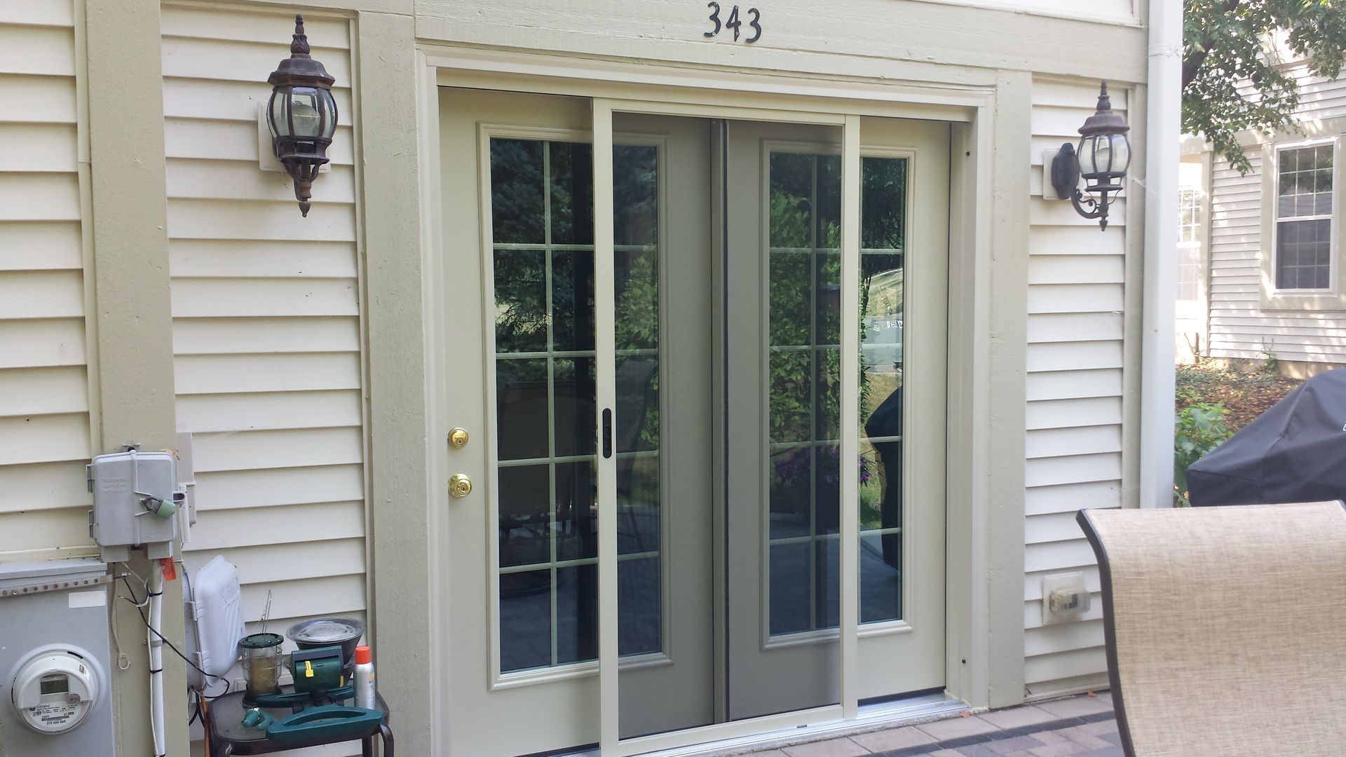 A house with the number 343 on the front door