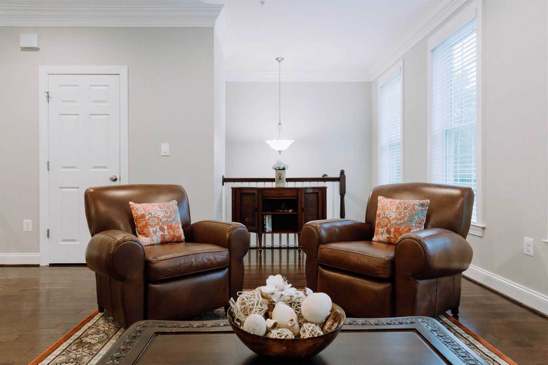 Recliner Chairs — Las Vegas, NV — Cabinet Medics