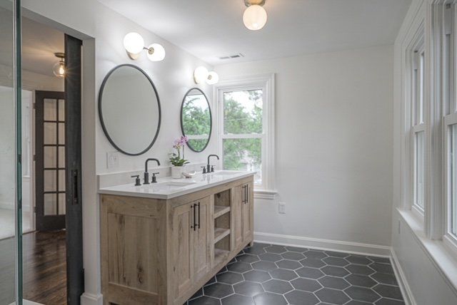 Custom Bathroom Vanity in Kansas City