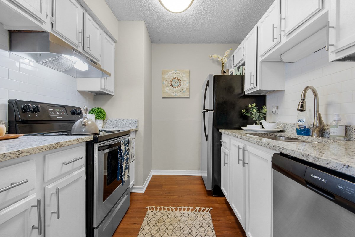 Apartments near Pensacola FL 1, 2, and 3Bedrooms Hunter’s Pointe