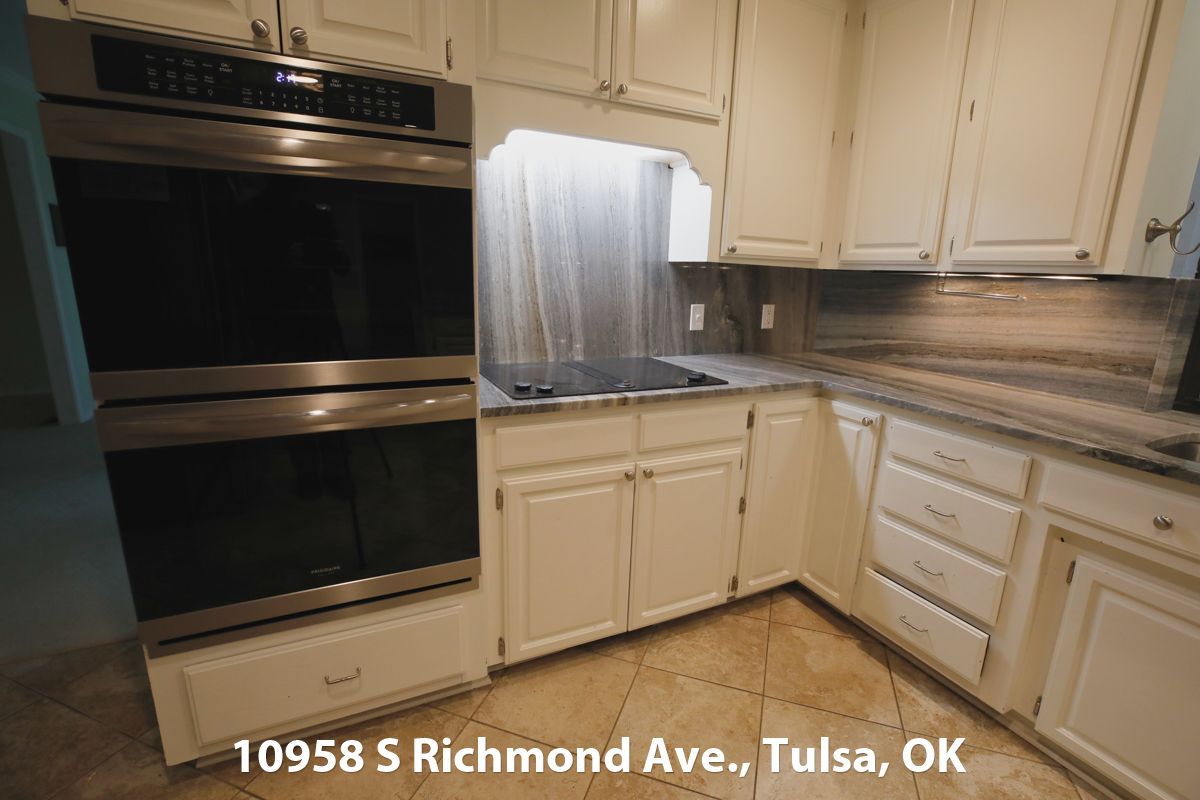 Real estate auction 10958 S Richmond Ave Tulsa, OK